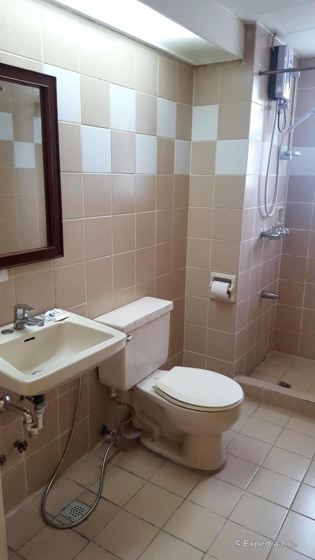Mpt Suites Makati City Extérieur photo