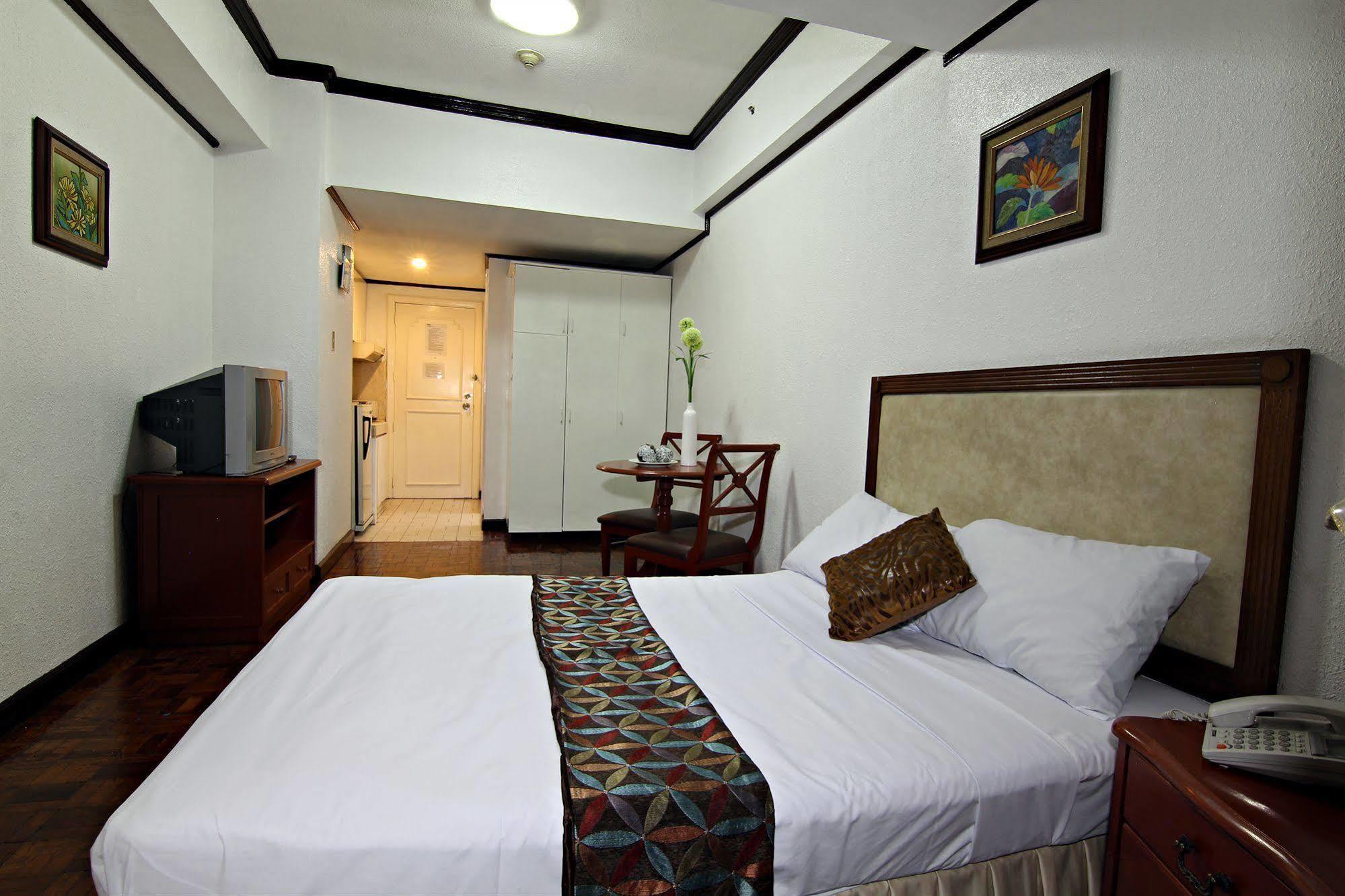 Mpt Suites Makati City Extérieur photo